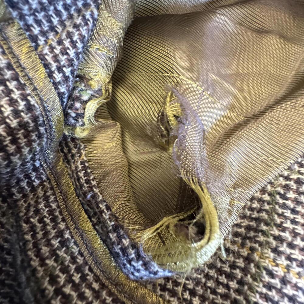 Vtg Faconnable Stylish Plaid European Style Coat Old Money Academia - Picture 7 of 8